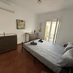 Дом отдыха Old Town! 3bed House 5min Walk To