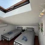 Old Town! 3bed House 5min Walk To Дом отдыха Эстепона