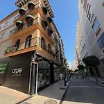 Old Town! 3bed House 5min Walk To Дом отдыха Эстепона